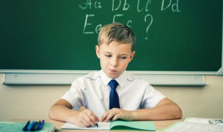 stussy怎么读（stussy怎么读U带两个点）