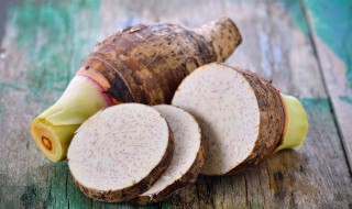 香煎芋头糕的家常做法 香煎芋头糕的家常做法视频