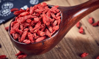 枸杞子受潮了还能吃吗 枸杞子受潮了还能吃吗会中毒吗