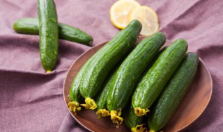 黄瓜皮可以生吃吗 吃了一个月黄瓜越吃越胖了