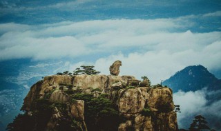 三山指哪三山 三山半落青天外三山指哪三山