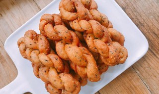 烤脆麻花的做法和配方 烤脆麻花的做法和配方大全