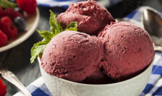 夏天雪糕吃多会怎么样 夏季雪糕吃多了会对身体有什么影响