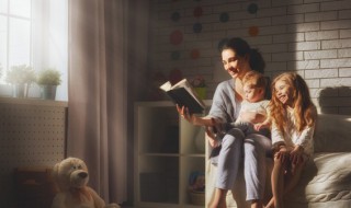 夏洛的网故事梗概 夏洛的网故事梗概中写了威尔伯和夏洛的哪些事