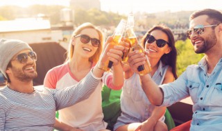 与人交往时你该收起啥缺点 与别人交往要有什么心态