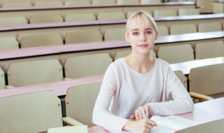 形容女子气质清雅诗句有哪些（形容女子气质清雅的短句诗句）