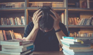 毢怎么读（俰怎么读）