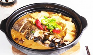 烧鱼头豆腐怎么做好吃（烧鱼头豆腐怎么做好吃又简单）