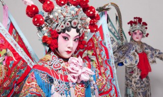 梦见看戏是什么含义（梦见看戏是什么意思周公解梦）