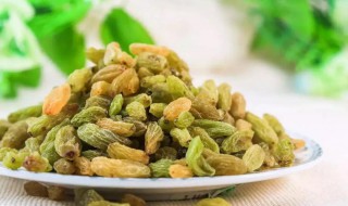 葡萄干怎么做好吃（葡萄干怎么做好吃又简单）
