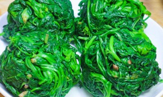荠菜怎么进行焯水（荠菜怎么焯水才是绿色的）