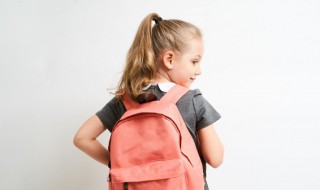 擗怎么读（振振欲僻地者中擗怎么读）