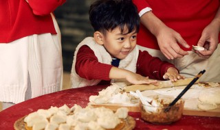 过年吃的美食（过年吃的美食简笔画）
