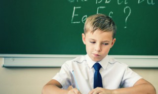 黑旋风扯诏谤徽宗概括 黑旋风扯诏谤徽宗概括150字