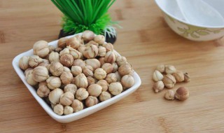 豆蔻的使用方法有哪些 豆蔻怎么用,需要把它敲碎吗?