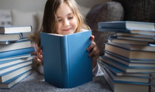 嚣张的近义词（嚣张的近义词是什么词）