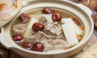 冬瓜烧排骨怎么做好吃（冬瓜烧排骨怎么做好吃 简单做法窍门）