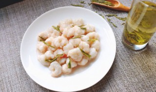 龙井虾仁的做法教程（龙井虾仁的做法教程窍门）