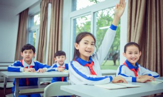 手舞足蹈的近义词（手舞足蹈类似的词语还有哪些）