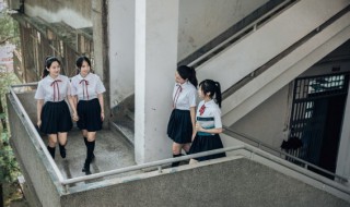 而且的且怎么组词（而且的且怎么组词和拼音）