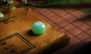 玉和翡翠的区别是什么(玉和翡翠的区别是什么?)