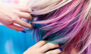 染发的操作方法（染发方法步骤）