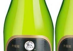 竹叶青酒的功效与作用 竹叶青酒的功效与作用及禁忌症