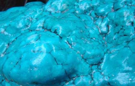 绿松石的鉴别方法（火烧绿松石的鉴别方法）