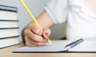 妈妈我想对你说作文300字（妈妈我想对你说作文300字左右三年级作文）