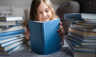 老人与海梗概50字(老人与海梗概50字英文)