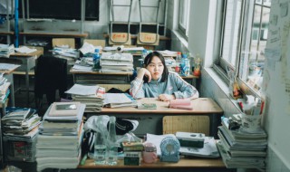 送给高考学生的励志对联（关于高考励志的对联）