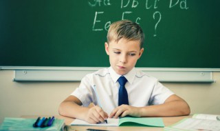 结多音字组词和拼音（结多音字组词和拼音表示仔细看的词语意思）