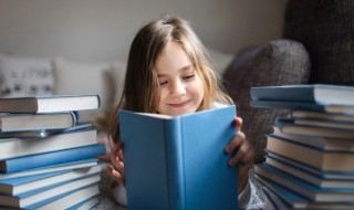 囊萤夜读拼音（囊萤夜读拼音版古诗）