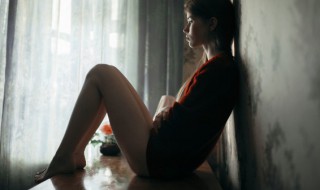 安慰女孩子的话简短精辟的 安慰女孩子说的话