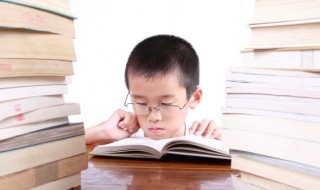 父母对孩子的一句话寄语（父母对孩子的寄语短句）