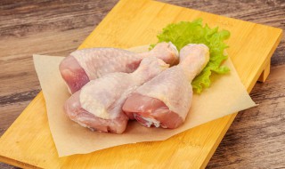 卤鸡腿用不用焯水（卤鸡腿用不用焯下水）