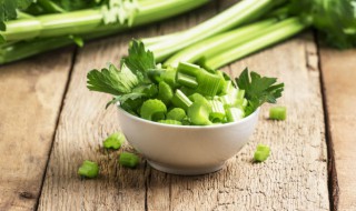 拌三丁的家常做法 拌三丁的家常做法窍门