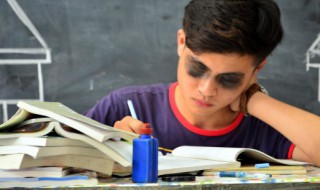 碗盏的意思（碗盏的意思和拼音）