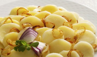 土豆丝发黑了还能吃吗 土豆丝放的发黑了还能吃吗