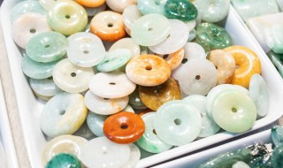 做翡翠生意怎么从0开始 新手做翡翠生意应该去哪里