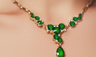 翡翠手镯买多少钱合适 翡翠手镯一般多少钱