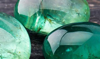 怎么鉴别翡翠的价格 怎么鉴别翡翠的价格?