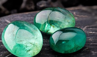 卖翡翠手镯的话术怎么说 卖玉手镯的话术怎么说