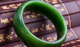 推销翡翠的话术怎么讲 卖翡翠的话术怎么说