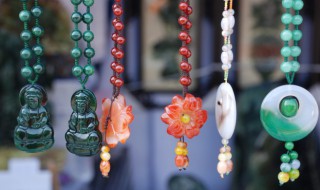 怎么区分玉石跟翡翠 怎么区分翡翠和玉