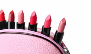 口红掉色好还是不掉色好（口红掉色好还是不掉色好用了有什么影响）