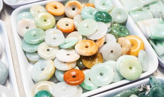 翡翠金镶玉价格 金镶玉 价格