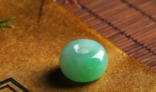 翡翠扳指价格(翡翠玉扳指价格)
