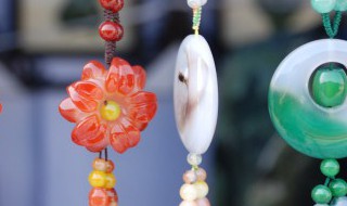 祖母绿翡翠项链 祖母绿翡翠项链图片及价格