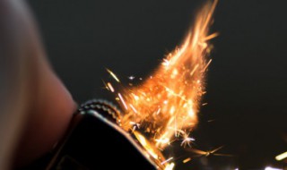 金刚石可以燃烧吗（金刚石可以燃烧吗 知乎）